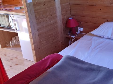 HÉBERGEMENT INSOLITE 3 personnes - Tonneau Lodge Confort 11m² (1 chambre)