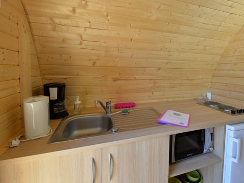 HÉBERGEMENT INSOLITE 3 personnes - Tonneau Lodge Confort 11m² (1 chambre)