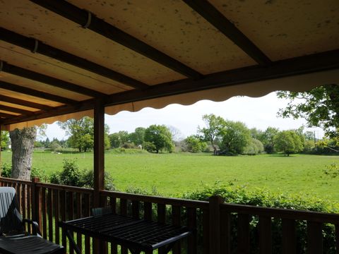 MOBILHOME 4 personnes - Kervoyal CONFORT 29m² (2 chambres) + terrasse couverte + TV