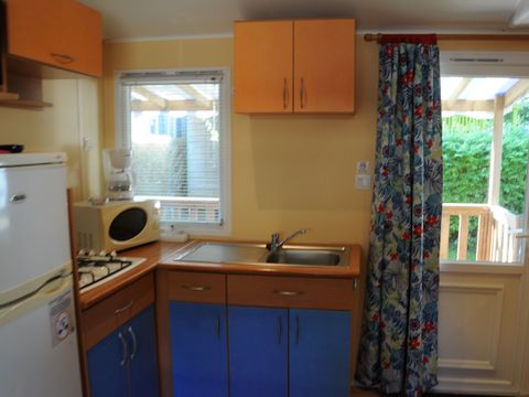 Mobilhome 4 personnes - Damgan - STANDARD 21 m² - 2 chambres - Terrasse couverte - TV