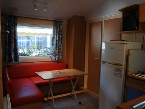 Mobilhome 4 personnes - Damgan - STANDARD 21 m² - 2 chambres - Terrasse couverte - TV