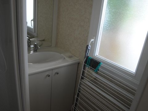 MOBILHOME 5 personnes - Mobi-home Berric STANDARD 27m² (2 chambres) + Terrasse couverte + TV