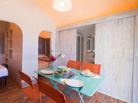 Mobilhome 4 personnes - Lodge Maasaï 2 ch 4 pl Terrasse semi-couverte sans clim