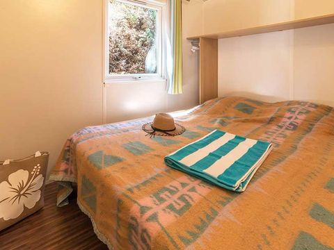 BUNGALOW TOILÉ 5 personnes - MINI 21-2 (Tithome)  >10ans - SANS SANITAIRE - maxi 4 adultes (lits superposés) - 2 chambres, environ 21m²