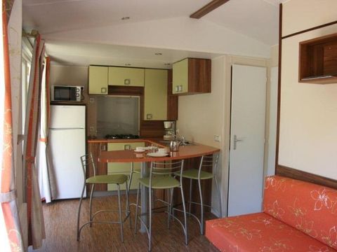 MOBILHOME 6 personnes - CLASSIC 30-3LS (Mobil home Visio) >10ans - maxi 4 adultes - TV, 3 chambres (lits superposés), environ 30m²