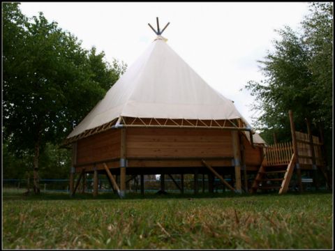 Tente en toile et en bois 4 personnes - Tipi confort