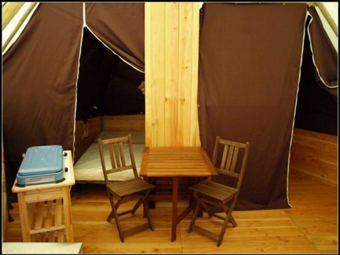 Tente en toile et en bois 4 personnes - Tipi confort