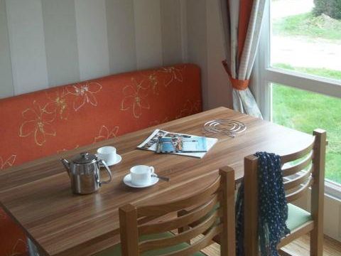 MOBILHOME 4 personnes - Mobil-home Standard LOGGIA 25m² - 2 chambres + terrasse couverte 9m²