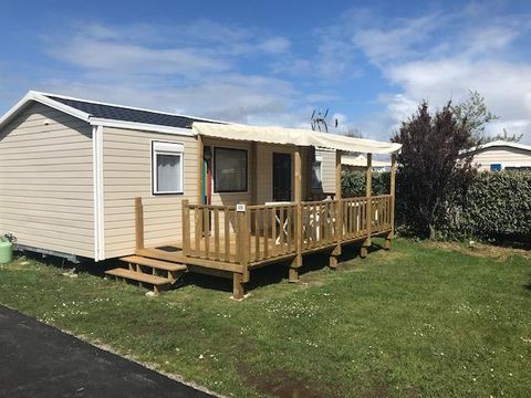 MOBILHOME 4 personnes - Mobil home Confort Nirvana 32m² - 2 chambres - 2 salles de bains + terrasse semi-couverte 15m²