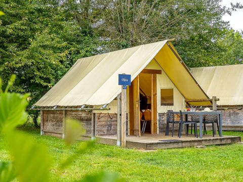 Tente en toile et en bois 4 personnes - Canadienne 2 chambres