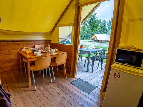 Tente en toile et en bois 4 personnes - Canadienne 2 chambres