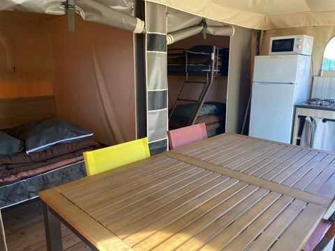 Tente en toile et en bois 4 personnes - Marquises, sans sanitaires