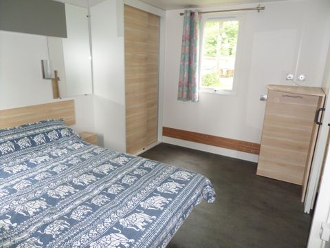 MOBILHOME 4 personnes - PMR 30m² - 2 chambres (accessible personne à mobilité réduite)