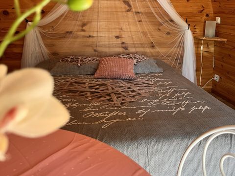 Hébergement 2 personnes - Pod - 1 chambre - Sans sanitaires - Terrasse non couverte 6m² - Vue sur la Loire