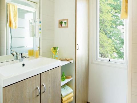 Mobilhome 2 personnes - Mobil-home Standard 16m² 1 chambre + terrasse 9m² + TV