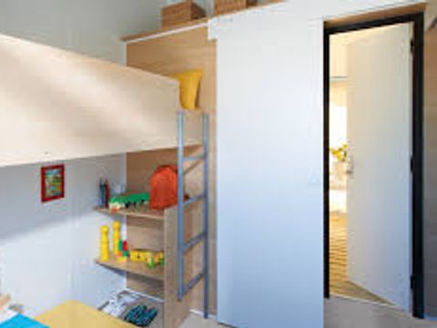 Tente en toile et en bois 4 personnes - LODGE (sans sanitaires)