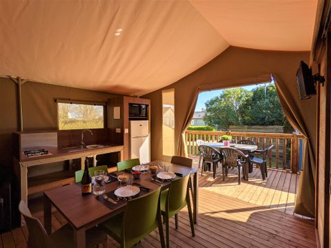 Tente en toile et en bois 6 personnes - LODGE GRAND CONFORT TIBYDI
