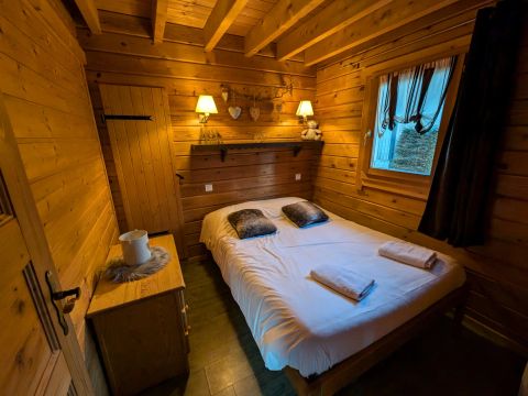 CHALET 5 personnes - Les Chalets Luxes du Domaine 2 chambres 53m² - TV - LV - Terrasse semi-couverte