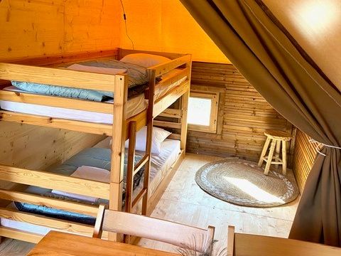 TENTE TOILE ET BOIS 4 personnes - Lodge Toilé Perché L'ORME