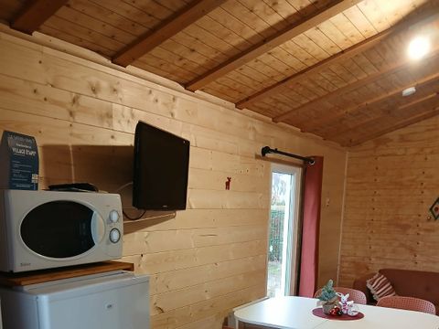 CHALET 4 personnes - JONQUILLE- 2 chambres - terrasse couverte -