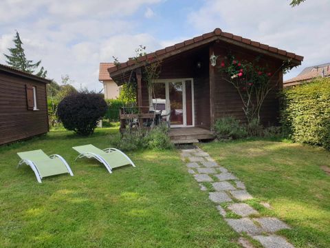 CHALET 4 personnes - JONQUILLE- 2 chambres - terrasse couverte -