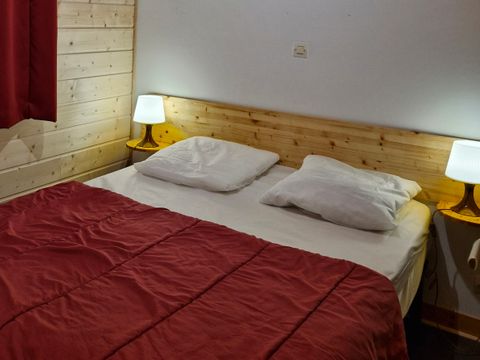 Chalet 5 personnes - JONQUILLE - 2 chambres - Terrasse couverte