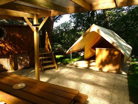 HÉBERGEMENT INSOLITE 4 personnes - Cabane Trek