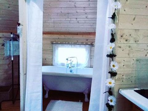 Hébergement 2 personnes - LA CABANE DES FEES MELISSANDRE INSOLITE 2pers 25m2