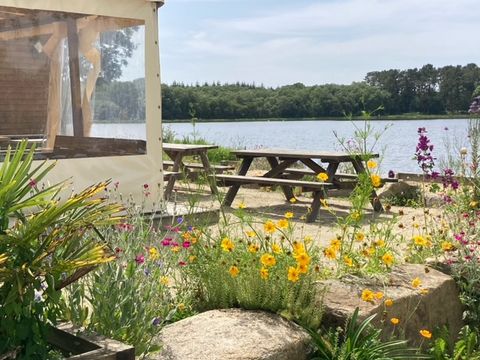 HÉBERGEMENT INSOLITE 2 personnes - DRUIDE TENTE BIVOUAC (nouveauté 2022)