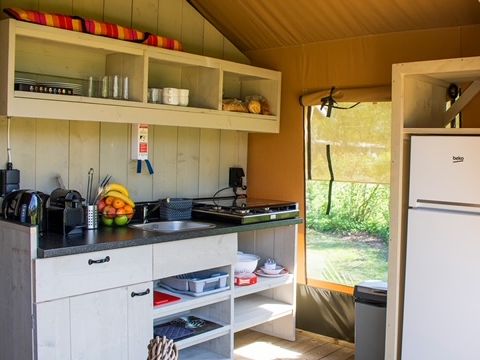 Tente en toile et en bois 6 personnes - ESTRELLA PARADIS Extra Lodge Nomad grand confort comme à la maison 35m2 - 6 personnes