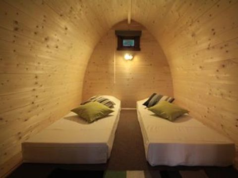 HÉBERGEMENT INSOLITE 2 personnes - Cabane ECO-POD 6m² + terrasse - sans sanitaires  - 2015