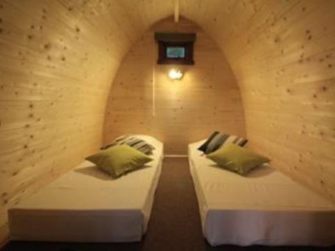 HÉBERGEMENT INSOLITE 2 personnes - Cabane ECO-POD 6m² + terrasse - sans sanitaires  - 2015