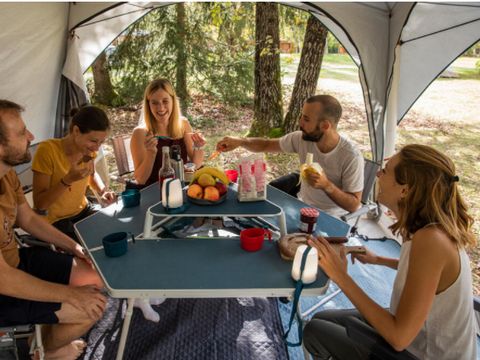 TENTE 6 personnes - Tente