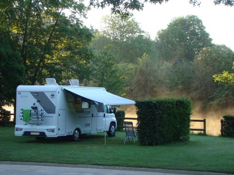 Camping du Gué Saint-Léonard - Camping Mayenne - Image N°3