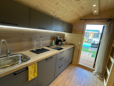 HÉBERGEMENT INSOLITE 4 personnes - Pod double - 30m² - 2 chambres 4pers