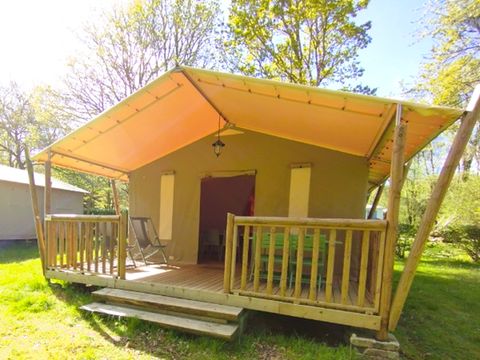 Tente en toile et en bois 5 personnes - Wood Lodge - 2 chambres - sans sanitaires 5 pers.