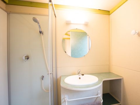 CHALET 5 personnes - CONFORT 2 chambres - 1 SDB