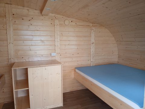 HÉBERGEMENT INSOLITE 3 personnes - Cabane hobbit