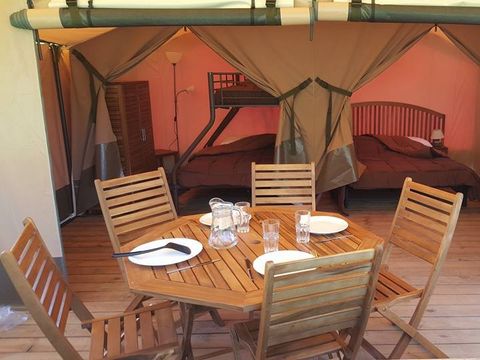 Tente en toile et en bois 5 personnes - LODGE TOILE sans sanitaires