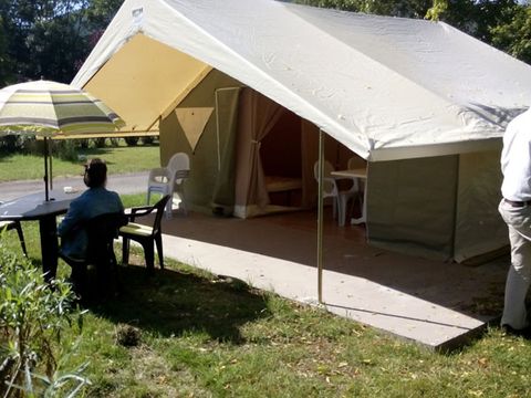 Tente en toile et en bois 4 personnes - LODGE TOILE sans sanitaires