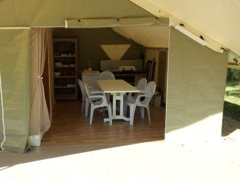 Tente en toile et en bois 4 personnes - LODGE TOILE sans sanitaires