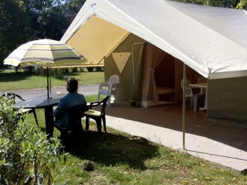 Tente en toile et en bois 4 personnes - LODGE TOILE sans sanitaires
