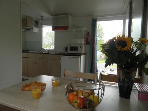 MOBILHOME 4 personnes - Standard 25m² - 2 chambres + terrasse non-couverte