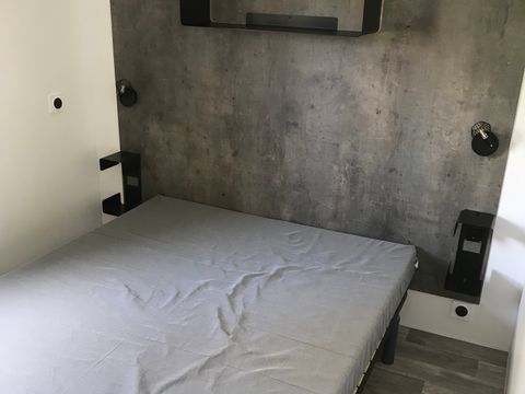 MOBILHOME 6 personnes - Confort 32m² - 3 chambres + terrasse semi-couverte