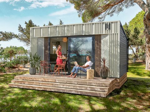 MOBILHOME 2 personnes - NEW //Premium 20m² (1ch-2pers) + terrasse couverte