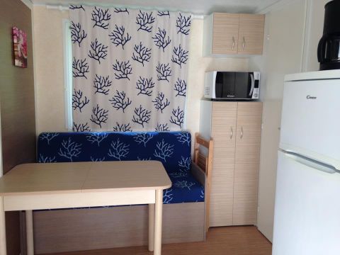 Mobilhome 4 personnes - BIKINI - 1 chambre + salon convertible 2/4 Personnes