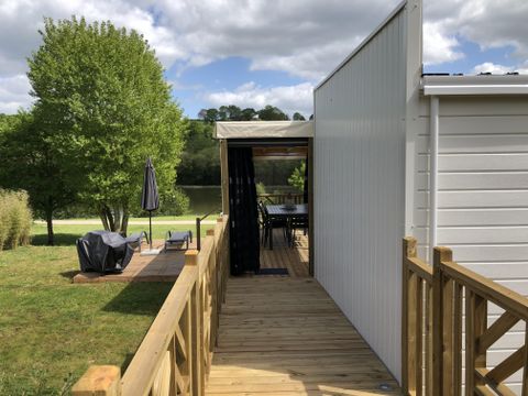 Mobilhome 2 personnes - OTELLO LUXE - 1 chambre - Jacuzzi privatif 2 Personnes