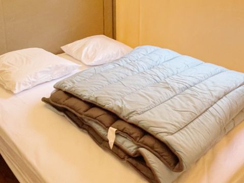Tente en toile et en bois 4 personnes - LODGE - 2 chambres/ - SANS sanitaires