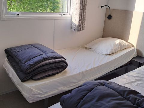 MOBILHOME 8 personnes - Mobile-home 6/8 personnes / 3 chambres grand modèle + terrasse(403)