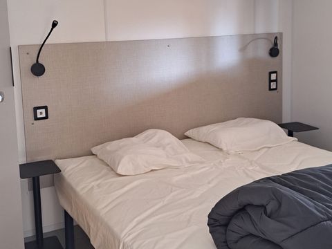 MOBILHOME 8 personnes - Mobile-home 6/8 personnes / 3 chambres grand modèle + terrasse(403)